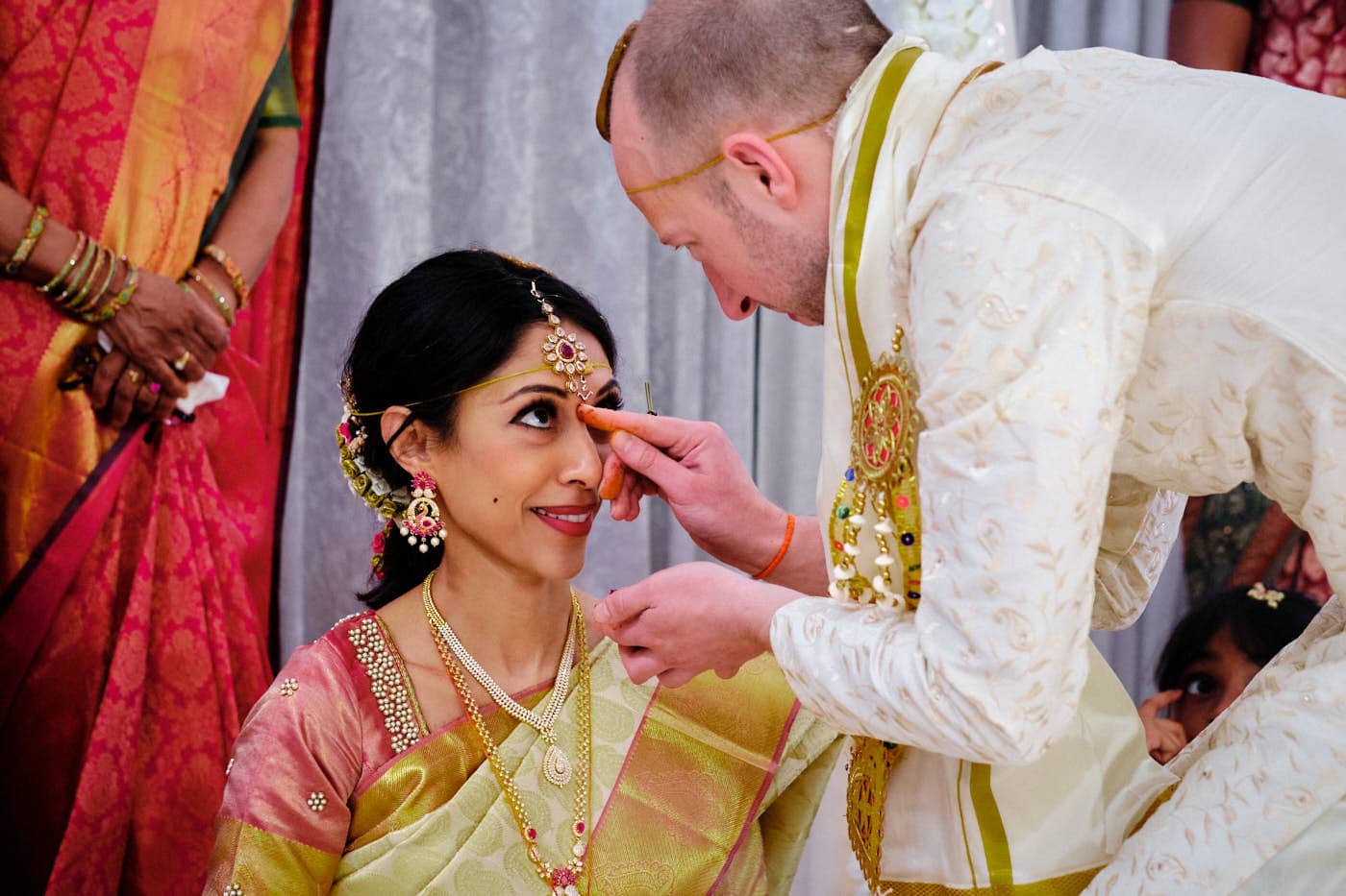 Groom and bride during Hindu wedding ceremony